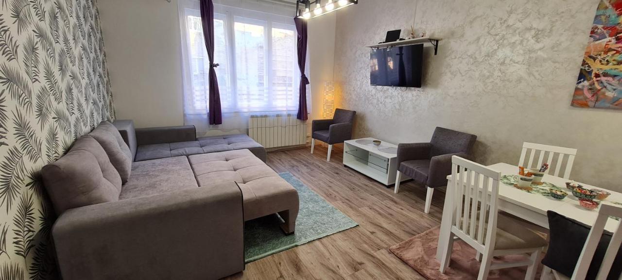 Julija Apartment Belgrad Exteriör bild